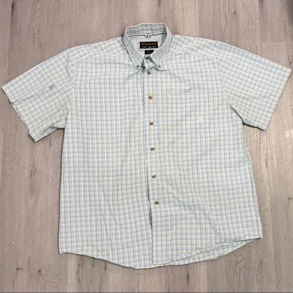 Ariat Light Blue & White Checked Short-Sleeve Button-Up Shirt